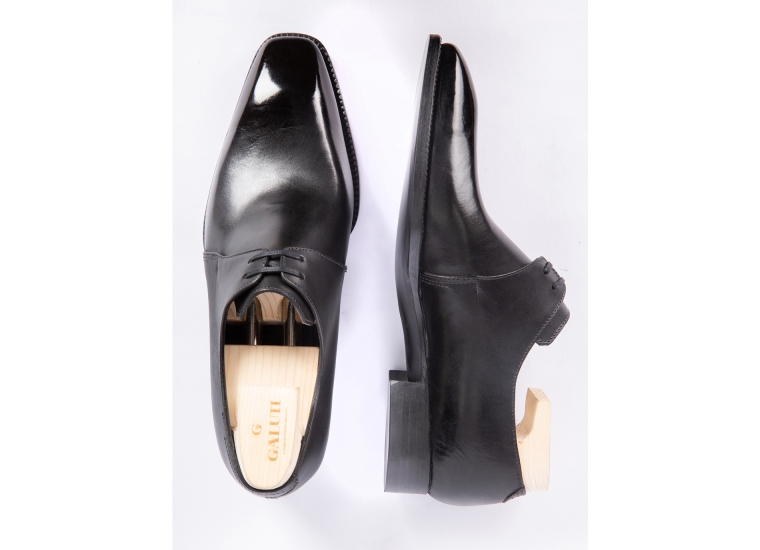 Derby 2 Eyelets Black - LE