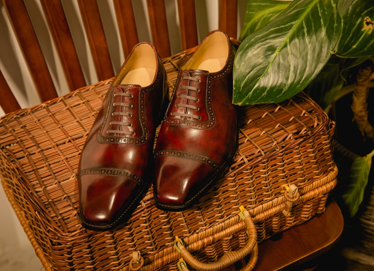 Burgundy Adelaide Oxford LE