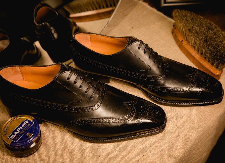 Black Balmoral Wingtip Oxford LE