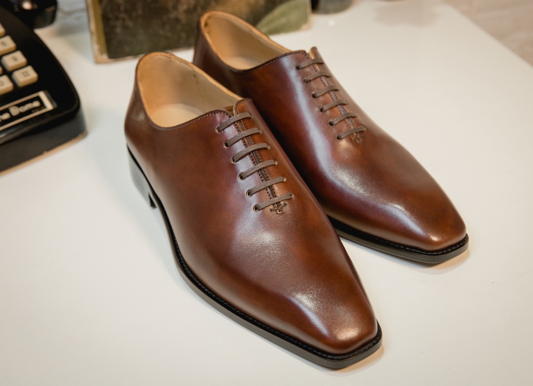 Brown Whole Cut Oxford RU