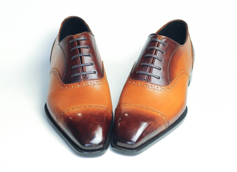 Light Brown Patina Adelaide Oxford LE