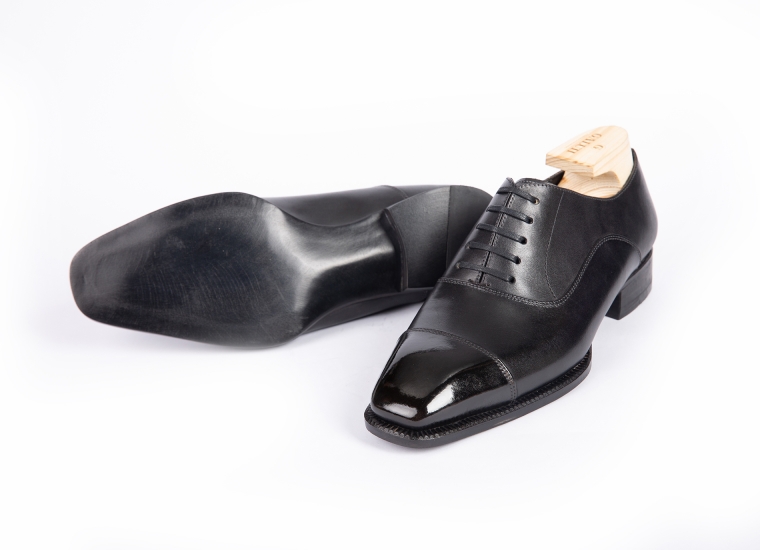 Black Cap Toe Oxford LE