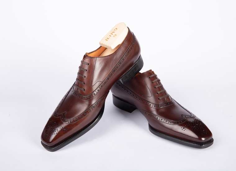 Brown Balmoral Wingtip Oxford LE