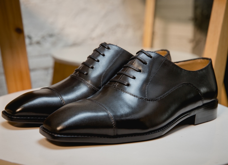 Oxford Captoe Black RU