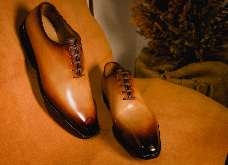 Caramel Whole Cut Oxford LE